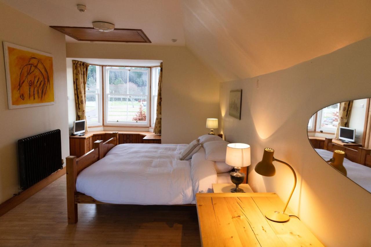Schoolhouse Bed & Breakfast Ballater Exterior photo