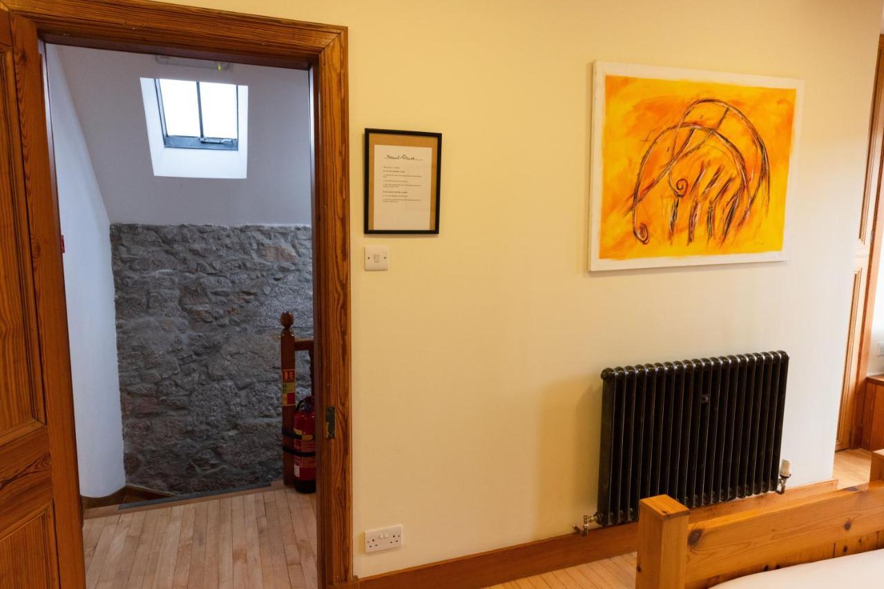 Schoolhouse Bed & Breakfast Ballater Exterior photo