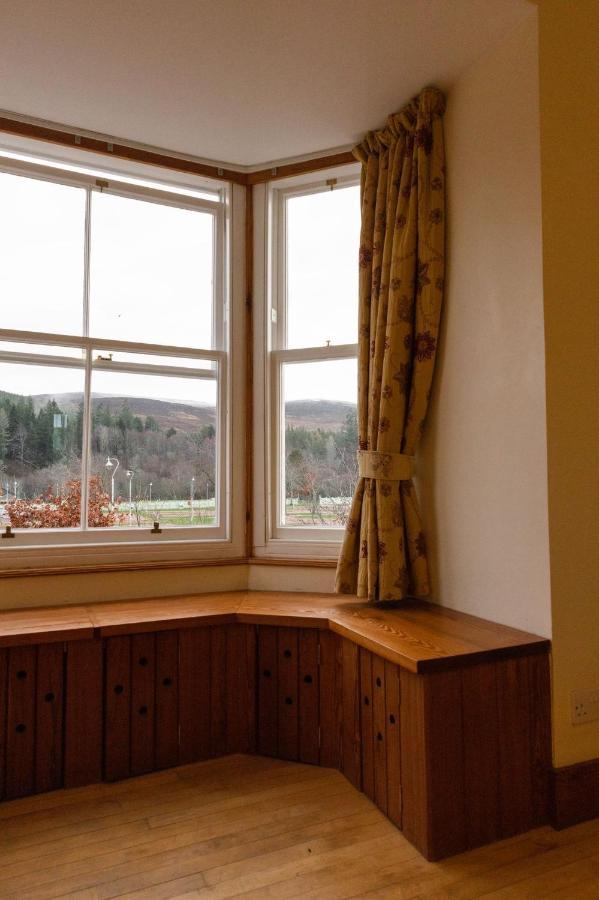 Schoolhouse Bed & Breakfast Ballater Exterior photo